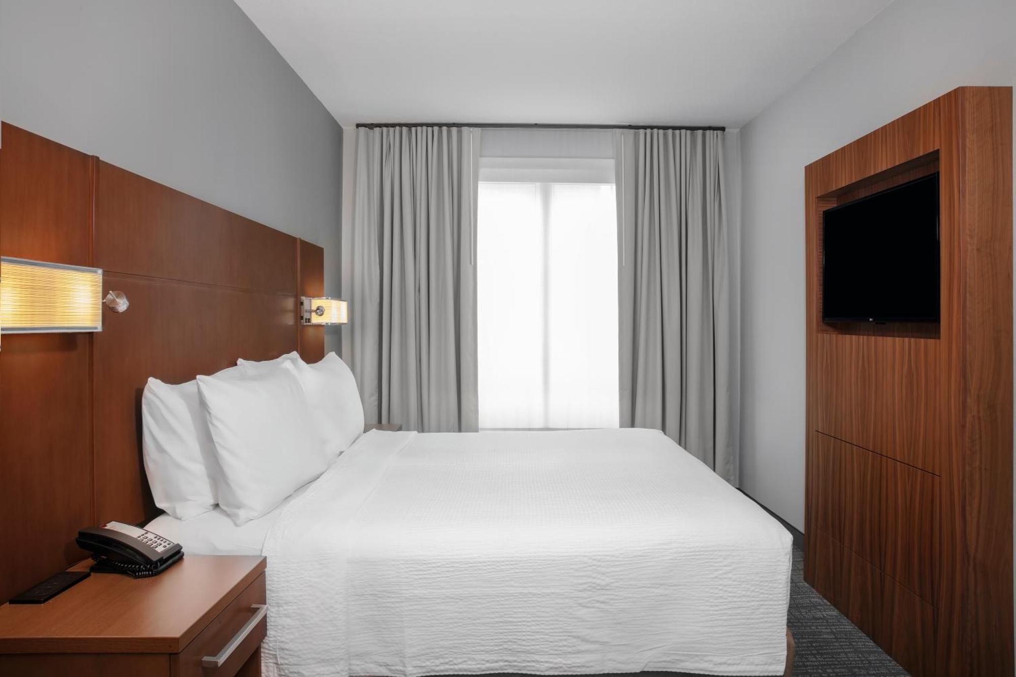 By Marriott Hotel Norwalk